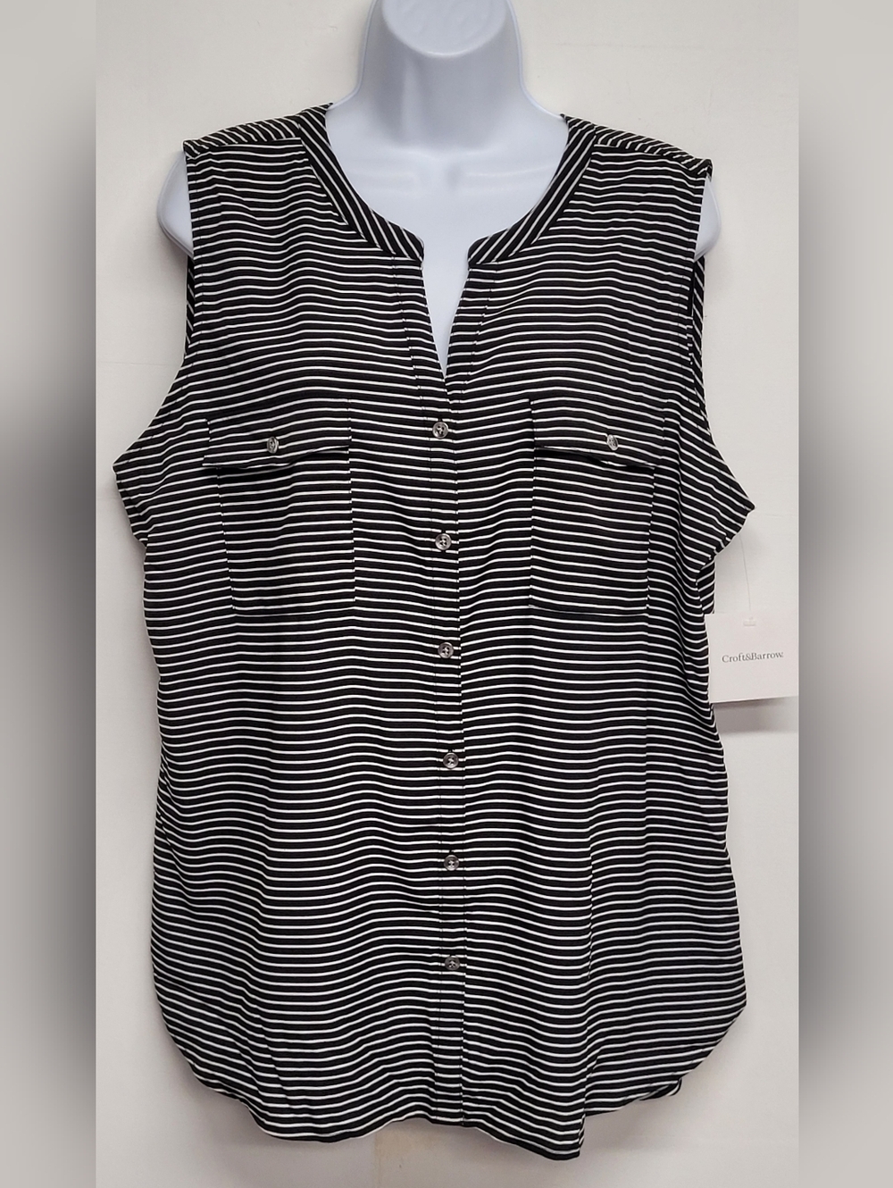 Croft & Barrow XXL Top Button Down V Neck Sleeveless Striped Pockets Lightweight
